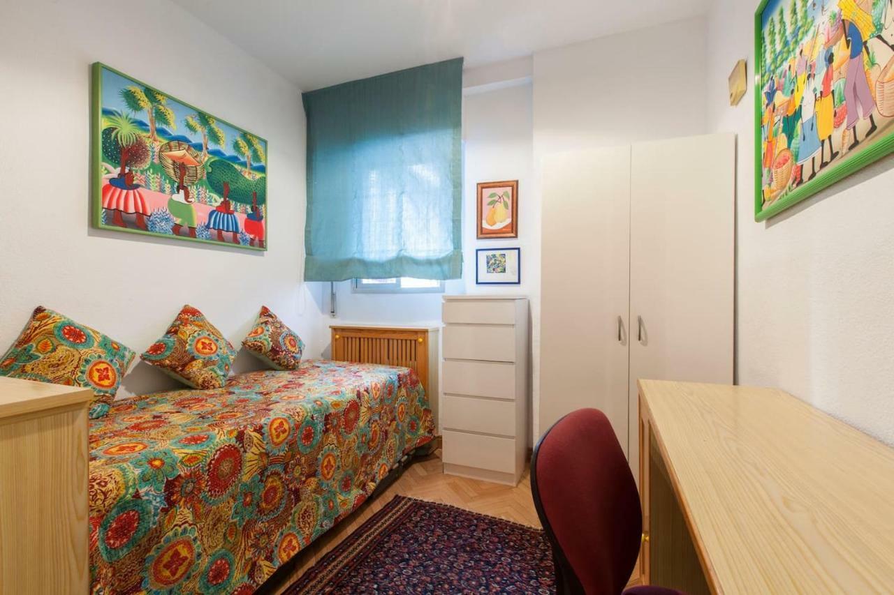 Modern B&B Somosaguas Eksteriør billede