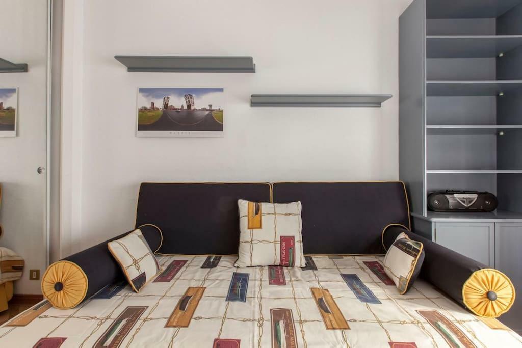 Modern B&B Somosaguas Eksteriør billede