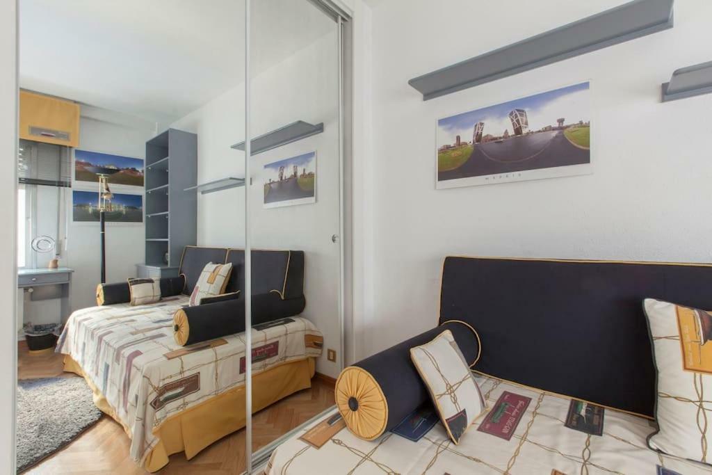 Modern B&B Somosaguas Eksteriør billede