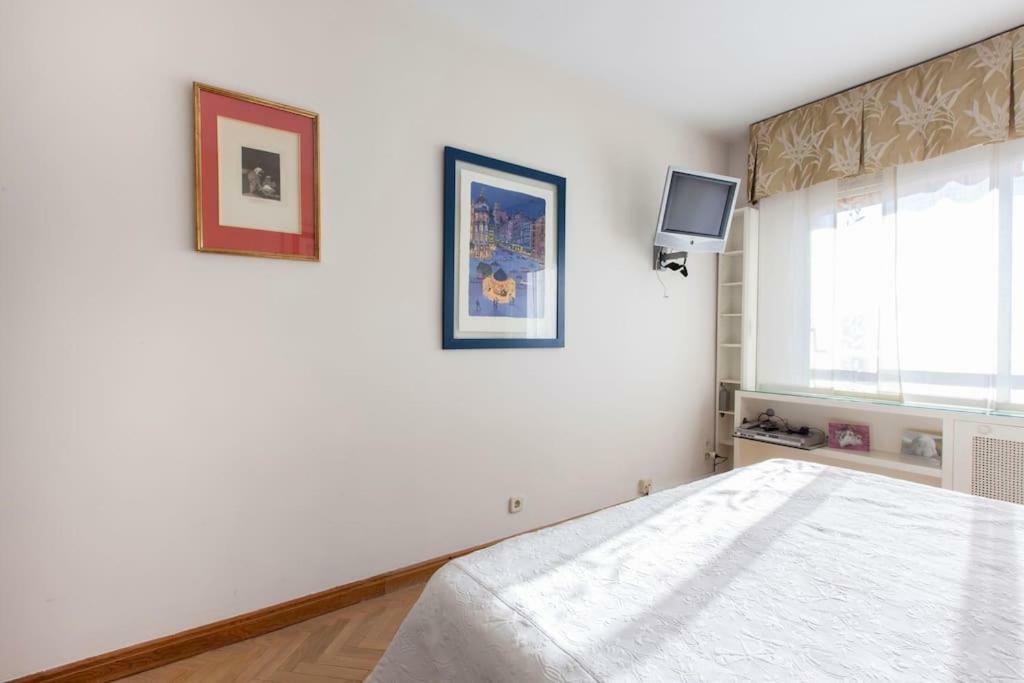 Modern B&B Somosaguas Eksteriør billede