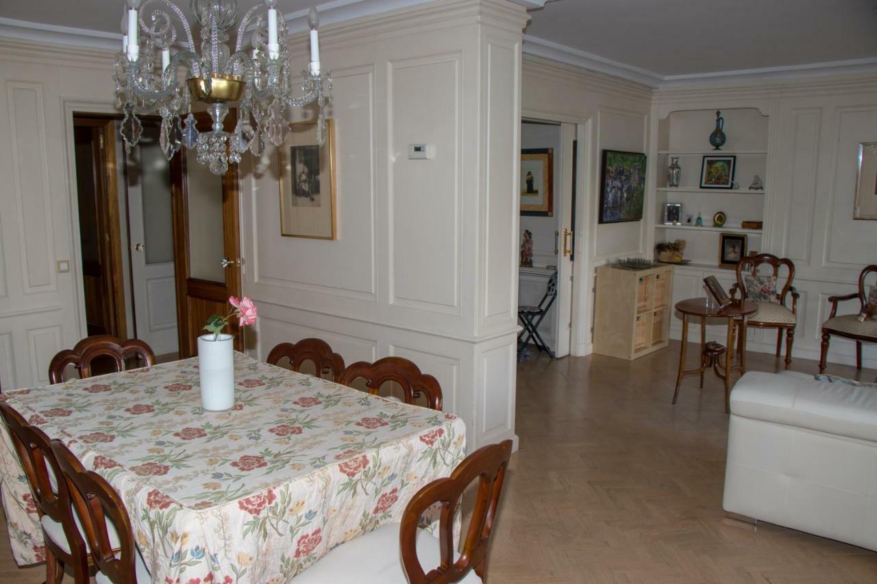 Modern B&B Somosaguas Eksteriør billede